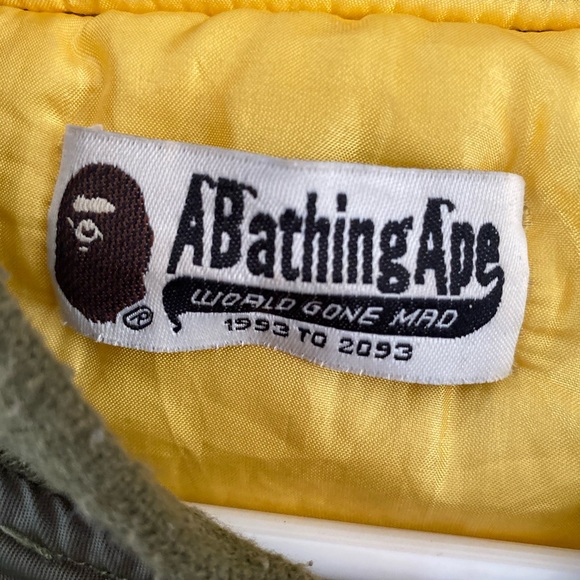 Bathing APE Bomber Jacket - Picture 5 of 11